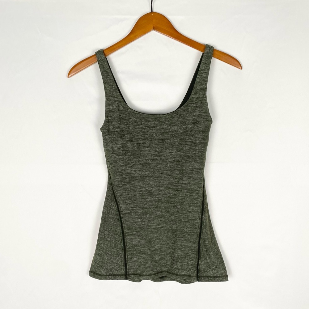 Lululemon Amala Tank Heathered Gator Green Size 4 Shelf Bra Luon Scoop Back